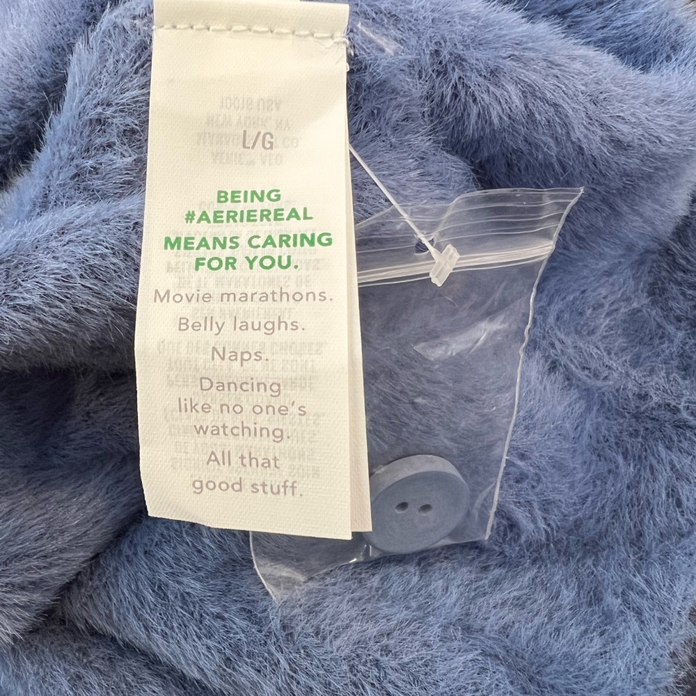 Aerie Fuzzy Cropped Cardigan Sweater Size Women’s Large Color Blue - Picture 7 of 10